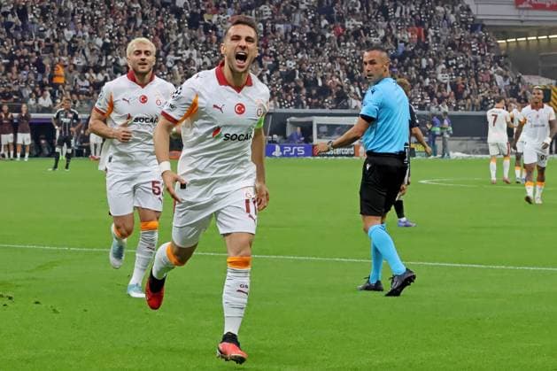 Frankfurt, Germany 18 September 2025 Champions League 2025 2026 Eintracht Frankfurt vs Galatasaray Istanbul In the picture Goalscorer, Yunus Akgün Akguen Galatasaray celebrates his goal for 0 1 Deutsche Bank Park Hessen Copyright: xFotostandx xRacochax
