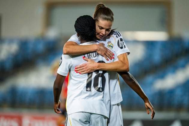 Real Madrid v Eintracht Frankfurt - UEFA Women s Champions League Qualifier Signe Bruun of Real Madrid CF (L) celebrates her goal with her teammate Linda Caicedo of Real Madrid CF (R) during the UEFA Women s Champions League qualifier match between Real Madrid and Eintracht Frankfurt at Estadio Alfredo Di Stefano on September 18, 2025 in Madrid, Spain. Madrid Estadio Alfredo di Stefano Madrid Spain Copyright: xAlbertoxGardinx AGardin_20250918_Foot_Wom_Champ_ReaMad_Ein_4700