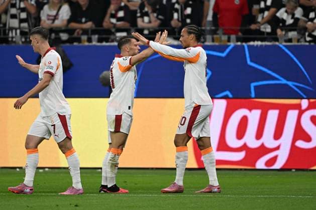 Goal celebration for 0 1 by Yunus Akguen 11 Galatasaray Istanbul , Eintracht Frankfurt vs Galatasaray Istanbul, Champions League, Group stage, Matchday 1, 18 09 2025 Frankfurt Hessen Germany Copyright: xkolbert-press MarcxNiemeyerx