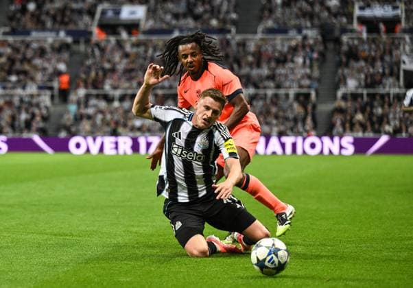 Harvey Barnes of Newcastle United (left) and Jules Kounde of Barcelona Newcastle United v Barcelona, UEFA Champions League, Group Stage, Football, St James Park, Newcastle, UK - 18 Sep 2025Newcastle St James Park United Kingdom EDITORIAL USE ONLY No use with unauthorised audio, video, data, fixture lists, club league logos or live services. Online in-match use limited to 120 images, no video emulation. No use in betting, games or single club league player publications.  Copyright: xRichardxLee Shutterstockx 15486944av