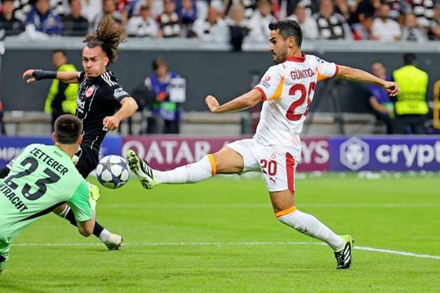 Frankfurt, Germany 18 September 2025 Champions League 2025 2026 Eintracht Frankfurt vs Galatasaray Istanbul In the picture Gabriel Sara Galatasaray makes his way into the penalty area and has a great chance Deutsche Bank Park Hessen Copyright: xFotostandx xRacochax
