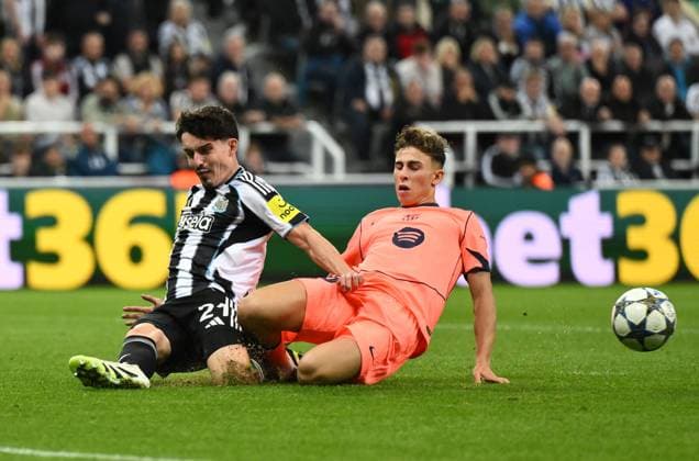 Tino Livramento of Newcastle United (left) and Fermin Lopez of Barcelona Newcastle United v Barcelona, UEFA Champions League, Group Stage, Football, St James Park, Newcastle, UK - 18 Sep 2025Newcastle St James Park United Kingdom EDITORIAL USE ONLY No use with unauthorised audio, video, data, fixture lists, club league logos or live services. Online in-match use limited to 120 images, no video emulation. No use in betting, games or single club league player publications. Copyright: xRichardxLee Shutterstockx 15486944bi