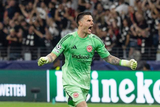 UEFA Champions League Eintracht Frankfurt Galatasaray, 18 09 2025 Michael Zetterer Eintracht Frankfurt 23 celebrates Can Uzuns goal Eintracht Frankfurt 42 to 2 1, Eintracht Frankfurt Galatasaray, Frankfurt, Deutsche Bank Park, 18 9 2025 Copyright: xBEAUTIFULxSPORTS Gawlikx