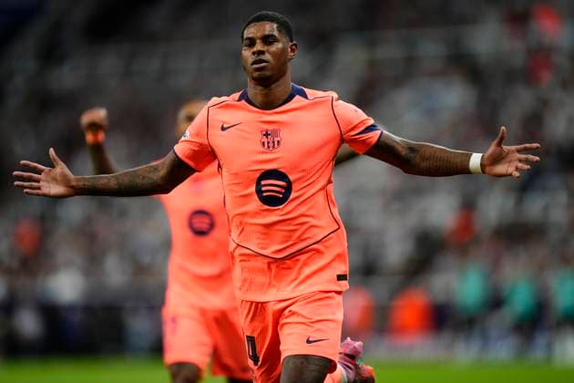 Newcastle United FC v FC Barcelona, Barca - UEFA Champions League 2025 26 League Phase MD1 Marcus Rashford left winger of Barcelona and England celebrates after scoring his sides second goal during the UEFA Champions League 2025 26 League Phase MD1 match between Newcastle United FC and FC Barcelona at St James Park on September 18, 2025 in Newcastle upon Tyne, England. Newcastle upon Tyne England United Kingdom  Copyright: xJosexBretonx originalFilename:bretonhernandez-newcastl250918_npsVm.jpg