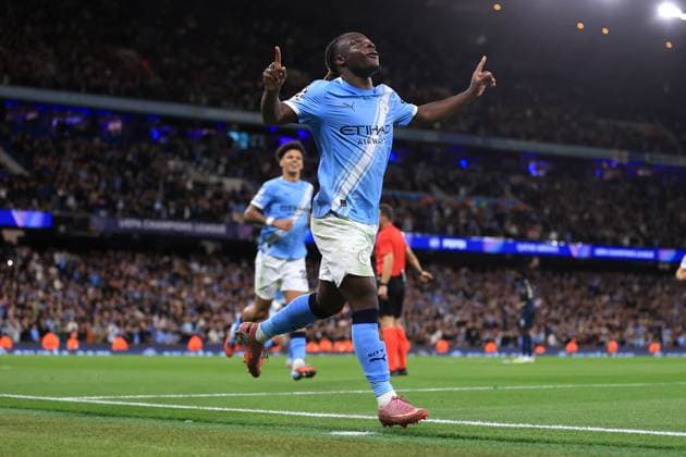 Fußball UEFA-Champions-League-Phase Manchester City gegen SSC Neapel 18. September 2025 UEFA-Champions-League-Phase Manchester City gegen SSC Neapel Jeremy Doku von Manchester City feiert seinen zweiten Treffer Foto Simon Stacpoole Abseits Manchester UK  Copyright: xSimonxStacpoolexOffside