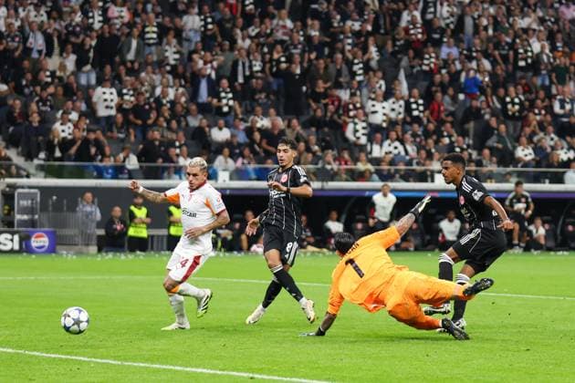 Champions League Eintracht Frankfurt Galatasaray AS on 18 09 25 at Deutsche Bank Park, Frankfurt Ansgar Knauff, Eintracht Frankfurt, 7 scores to 5 1 Frankfurt Deutsche Bank Park Frankfurt Germany Copyright: xAlfioxMarinox