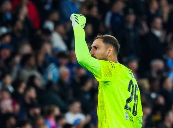 September 18, 2025, Munchester, Munchester, Inghilterra: During the Champions League match between Manchester City and Napoli on September 18, 2025, at the Etihad Stadium in Manchester..Photo: Gianluigi Donnarumma of Manchester City Munchester Inghilterra - ZUMAs236 20250918_aap_s236_082 Copyright: xFabioxSassox
