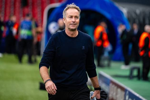 FC Copenhagen v Bayer Leverkusen, UEFA Champions League, Copenhagen, Denmark Copenhagen, Denmark. 18th, September 2025. Head coach Kasper Hjulmand of Bayer Leverkusen seen during the UEFA Champions League match between FC Copenhagen and Bayer Leverkusen at Parken in Copenhagen. Denmark, Copenhagen  Copyright: xGonzalesxPhoto TobiasxJorgensenx
