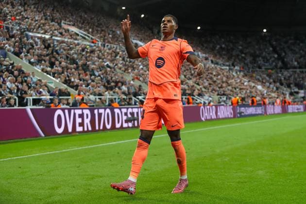 Newcastle United FC v FC Barcelona, Barca Champions League Marcus Rashford Of Barcelona scores a GOAL 2-0 and celebrates during the Newcastle United FC v FC Barcelona Champions League Round One match at St.James Park, Newcastle, United Kingdom on 17 September 2025 Credit: Lee Keuneke Every Second Media Editorial use only. All images are copyright Every Second Media Limited. No images may be reproduced without prior permission. Copyright: xIMAGO EveryxSecondxMediax ESM-1585-0069 LeexKeunekex xEveryxSecondxMediax