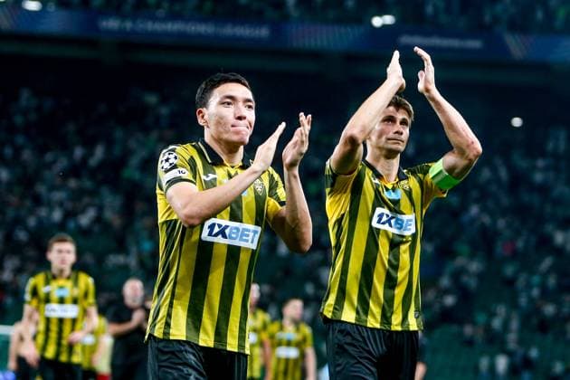 Yerkin Tapalov of Kairat Almaty and Aleksandr Martynovich of Kairat Almaty during the UEFA Champions League 2025 26 League Phase MD1 match between Sporting CP and Kairat Almaty at Estadio Jose de Alvalade on September 18, 2025 UEFA Champions League League Phase MD1 - Sporting CP and Kairat Almaty (Valter Gouveia SPP) Copyright: xValterxGouveia SPPx spp-en-VaGo-_GO_9227