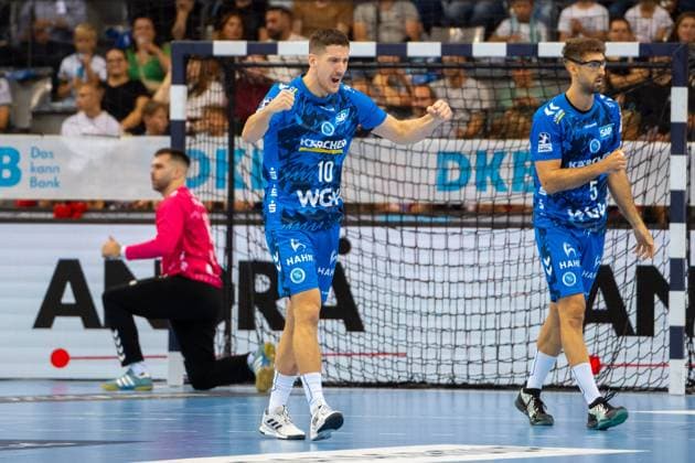 Handball I Men I Season 2025 2026 I Bundesliga I 5 Matchday I TVB Stuttgart Frisch Auf Göppingen I 18 09 2025 Ivan Snajder 10, TVB Stuttgart jubelt Stuttgart Porsche Arena Baden Württemberg Germany Copyright: xLobeca MaxxPetershansx