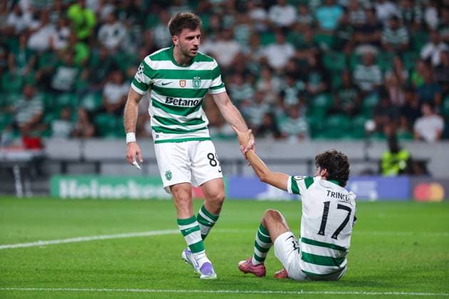 Fotis Ioannnidis ( Sporting CP ) and Francisco Trincao ( Sporting CP ) during the match between Sporting CP and Kairat Almaty, valid for Champions League at Est‡dio Jose Alvalade on 18 September 2025. Lisbon Estadio Jose Alvalade Lisbon Portugal Copyright: xIMAGOx xPRIMExSPORTSxIMAGESx xFILIPExOLIVEIRAx