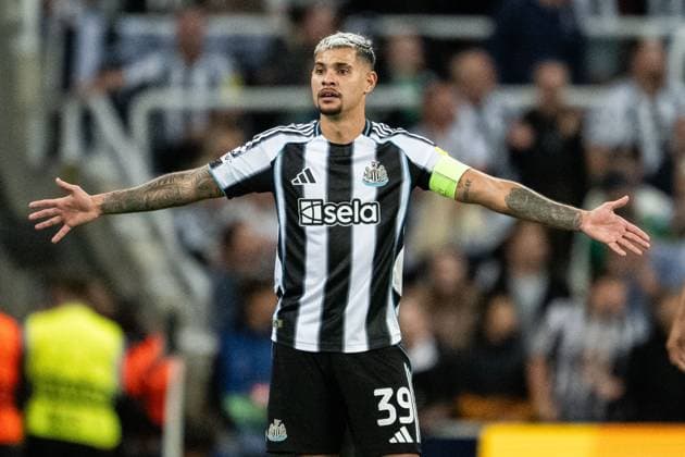 NEWCASTLE UPON TYNE, ENGLAND - SEPTEMBER 18: Bruno Guimaraes of Newcastle United gestures during a UEFA Champions League 2025 26 match between Newcastle United and Barcelona at St James Park on September 17, 2025 in Newcastle Upon Tyne, England. Copyright: xRichardxCallisx Sportspressphoto_SPR28186