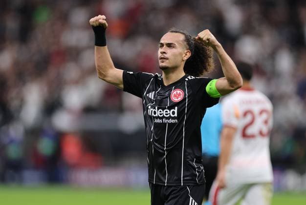 18 09 2025, Football UEFA Champions League, Eintracht Frankfurt Galatasaray SK Istanbul, emonline, emspor, v l , Arthur Theate Eintracht Frankfurt jubelnd bejubelt jubeln jubeln DFL DFB REGULATIONS PROHIBIT ANY USE OF PHOTOGRAPHS AS IMAGE SEQUENCES AND OR QUASI VIDEO xdcx Copyright: HMBxMedia Claus