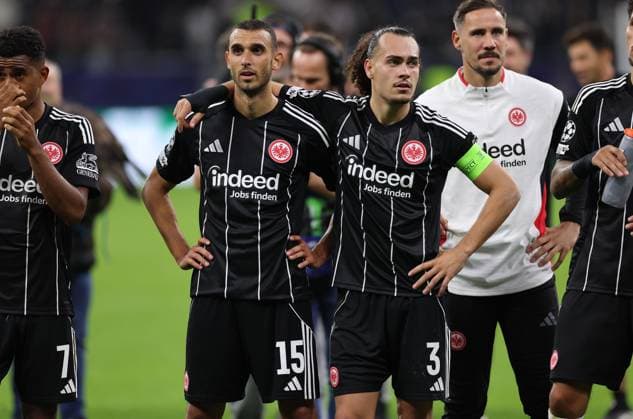 18 09 2025, Football UEFA Champions League, Eintracht Frankfurt Galatasaray SK Istanbul, emonline, emspor, v l , Ellyes Skhiri Eintracht Frankfurt , Arthur Theate Eintracht Frankfurt DFL DFB REGULATIONS PROHIBIT ANY USE OF PHOTOGRAPHS AS IMAGE SEQUENCES AND OR QUASI VIDEO xdcx Copyright: HMBxMedia Claus