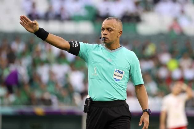 Poland v Saudi Arabia: FIFA World Cup, WM, Weltmeisterschaft, Fussball 2022 AL RAYYAN, QATAR - NOVEMBER 26: Brazilian referee Wilton Sampaio gestures during the FIFA World Cup Qatar 2022 Group C match between Poland and Saudi Arabia at Education City Stadium in Al Rayyan, Qatar on November 26, 2022. Qatar World. Editorial use only. Please get in touch for any other usage.  Copyright: x2025xAnadoluxSerhatxÃ‡aÄüdaÅüx