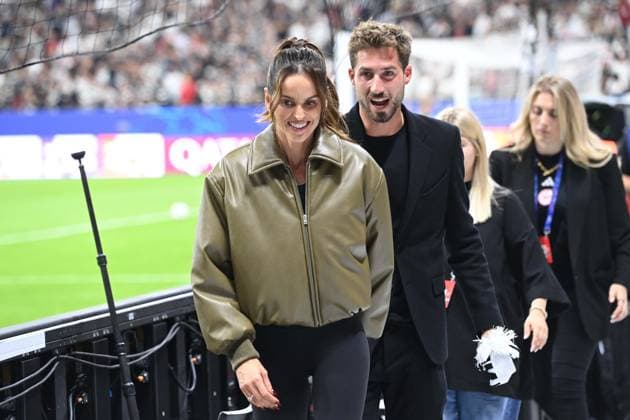 Kevin TRAPP with girlfriend Izabel GOULART, Model, Football UEFA Champions League Group Stage 1 Matchday Eintracht Frankfurt F Galatasaray Istanbul Galatasaray SK 5 1 on 18 09 2025 at Deutsche Bank Park, Frankfurt Germany DFL regulations prohibit any use of photographs as image sequences and or quasi video Â