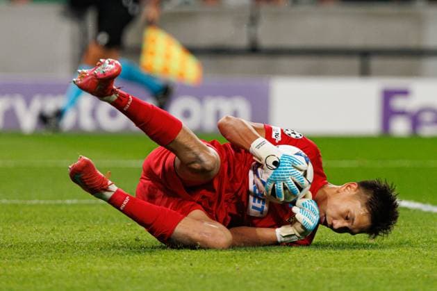 Sherkhan Kalmurza seen during Champions League 25 26 league phase game between Sporting CP and FC Kairat Almaty (Maciej Rogowski Ball Raw Images) Lisbon Estadio Jose Alvalade Portugal Copyright: xMaciejxRogowskix mrogowski_sporting_kairat_2526-071