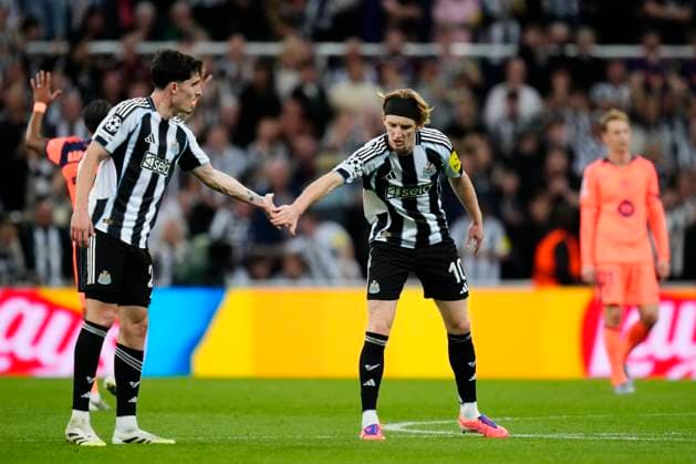 Newcastle United FC v FC Barcelona, Barca - UEFA Champions League 2025 26 League Phase MD1 Anthony Gordon left winger of Newcastle and England celebrates after scoring his sides first goal during the UEFA Champions League 2025 26 League Phase MD1 match between Newcastle United FC and FC Barcelona at St James Park on September 18, 2025 in Newcastle upon Tyne, England. Newcastle upon Tyne England United Kingdom  Copyright: xJosexBretonx originalFilename:bretonhernandez-newcastl250918_np2nC.jpg