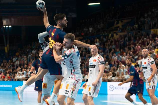 FC Barcelona, Barca v SC Magdeburg - EHF Champions League Blaz Janc of FC Barcelona plays during the EHF Champions League Group Phase 2025 2026 between FC Barcelona and SC Magdeburg at Palau Blaugrana in Barcelona, Spain, on September 18, 2025. Barcelona Spain  Copyright: xRubenxDexLaxRosax originalFilename:delarosa-ehfchamp250918_nppDW.jpg