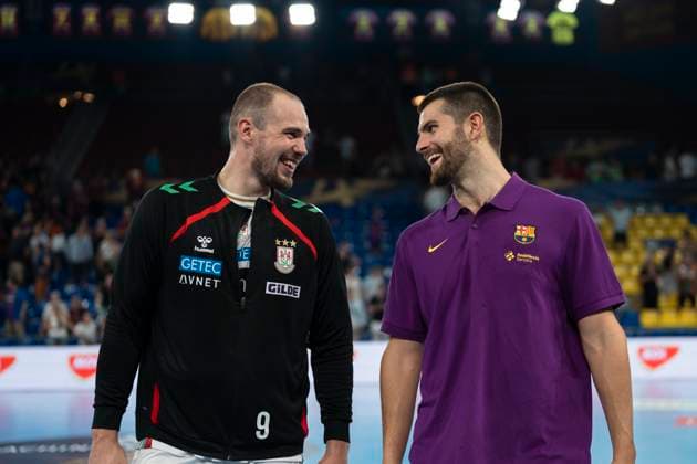 FC Barcelona, Barca v SC Magdeburg - EHF Champions League CHRISTIAN O SULLIVAN of SC Magdeburg and Antonio Bazan participate in the EHF Champions League Group Phase 2025 2026 match between FC Barcelona and SC Magdeburg at Palau Blaugrana in Barcelona, Spain, on September 18, 2025. Barcelona Spain  Copyright: xRubenxDexLaxRosax originalFilename:delarosa-ehfchamp250918_npulo.jpg