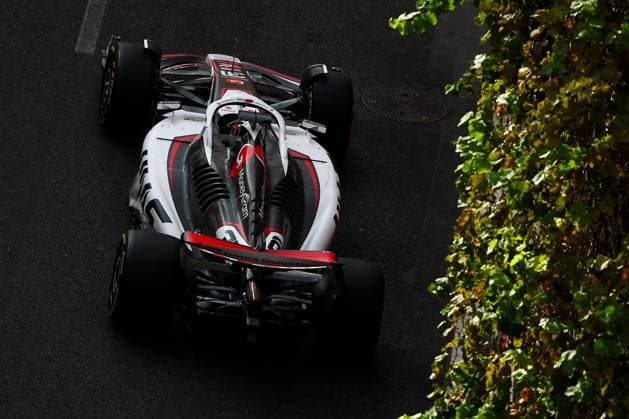 F1 - AZERBAIJAN GRAND PRIX 2025 31 OCON Esteban (fra), Haas F1 Team VF-25 Ferrari, action during the 2025 Formula 1 Qatar Airways Azerbaijan Grand Prix, 17th round of the 2025 FIA Formula One World Championship, WM, Weltmeisterschaft from September 19 to 21, 2025 on the Baku City Circuit, in Baku, Azerbaijan - BakuAzerbaijan  Copyright: xEricxAlonsox