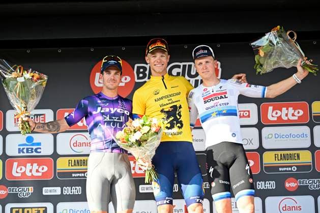 Kampioenschap van Vlaanderen 2025 Cycling Race KOOLSKAMP, BELGIUM - SEPTEMBER 19 : Groenewegen Dylan (NED) of Team Jayco AlUla, Milan Jonathan (ITA) of Lidl - Trek and Merlier Tim (BEL) of Soudal Quick-Step pictured during the podium ceremony of the 109th edition of Kampioenschap van Vlaanderen an UCI Class 1.1 one day cycling road race for Men Elite of 180 km with start in Koolskamp and finish in Koolskamp on September 19, 2025 in Koolskamp, Belgium, 19 09 2025 Koolskamp Belgium  Copyright: xNicoxVereeckenx