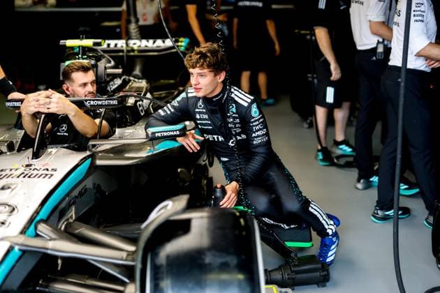 F1 - AZERBAIJAN GRAND PRIX 2025 KIMI ANTONELLI Andrea (ita), Mercedes AMG F1 Team W16, portrait during the 2025 Formula 1 Qatar Airways Azerbaijan Grand Prix, 17th round of the 2025 FIA Formula One World Championship, WM, Weltmeisterschaft from September 19 to 21, 2025 on the Baku City Circuit, in Baku, Azerbaijan - BakuAzerbaijan  Copyright: xDPPIx