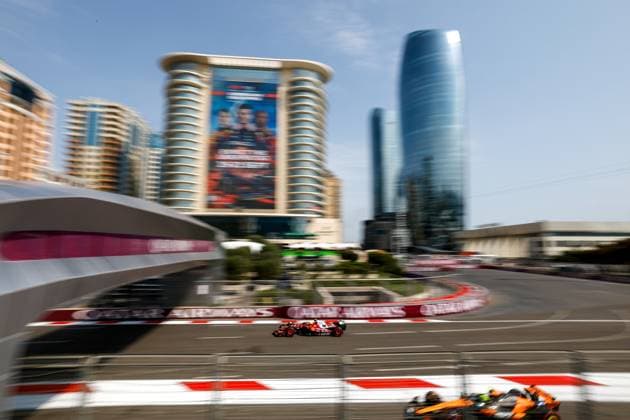 F1 - AZERBAIJAN GRAND PRIX 2025 44 HAMILTON Lewis (gbr), Scuderia Ferrari SF-25, action during the 2025 Formula 1 Qatar Airways Azerbaijan Grand Prix, 17th round of the 2025 FIA Formula One World Championship, WM, Weltmeisterschaft from September 19 to 21, 2025 on the Baku City Circuit, in Baku, Azerbaijan - BakuAzerbaijan  Copyright: xDPPIx