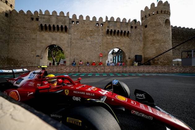 F1 - AZERBAIJAN GRAND PRIX 2025 44 HAMILTON Lewis (gbr), Scuderia Ferrari SF-25, action during the 2025 Formula 1 Qatar Airways Azerbaijan Grand Prix, 17th round of the 2025 FIA Formula One World Championship, WM, Weltmeisterschaft from September 19 to 21, 2025 on the Baku City Circuit, in Baku, Azerbaijan - BakuAzerbaijan  Copyright: xDPPIx