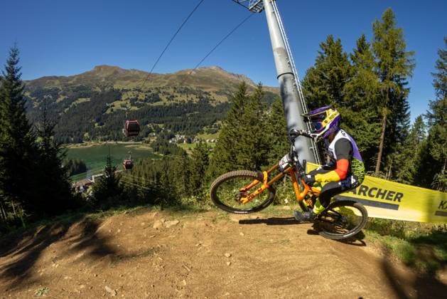 Whoop UCI Mountainbikeworldcup Downhill Lenzerheide HOFFMANN Nina SANTA CRUZ SYNDICATEat Whoop UCI Mountainbikeworldcup Downhill Lenzerheide, 19 09 2025,in Lenzerheide,SUI Photo Sebastian Sternemannat Whoop UCI Mountainbikeworldcup Downhill Lenzerheide, 19 09 2025,in Lenzerheide,SUI Photo Sebastian Sternemann