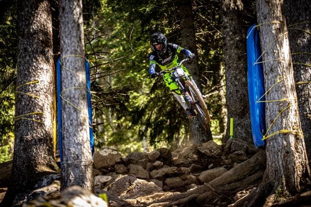 Whoop UCI Mountainbikeworldcup Downhill Lenzerheide WILSON Reece AON RACING TOURNE CAMPERVANSat Whoop UCI Mountainbikeworldcup Downhill Lenzerheide, 19 09 2025,in Lenzerheide,SUI Foto Sebastian Sternemannat Whoop UCI Mountainbikeworldcup Downhill Lenzerheide, 19 09 2025,in Lenzerheide,SUI Foto Sebastian Sternemann
