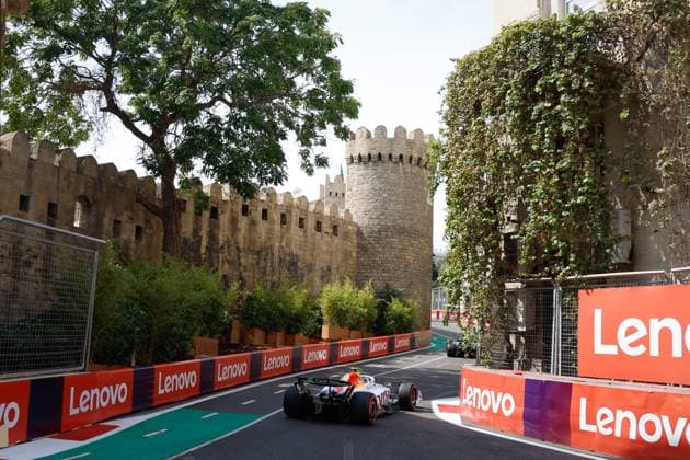 Formula 1 Qatar Airways Azerbaijan Grand Prix 2025 Laurent LEFEBVRE OVERTAKE MAXPPP - Baku 19 09 2025 30 LAWSON Liam (nld), Visa Cash APP Racing Bulls, action at the Formula 1 Qatar Airways Azerbaijan Grand Prix 2025, the 17th round of the 2025 FIA Formula 1 World Championship, WM, Weltmeisterschaft at the Baku City Circuit in Baku, Azerbaijan, from 18 to 21 September 2025 Baku Azerbaijan  Copyright: xOVERTAKE MAXPPPxLaurentxLEFEBVREx OVT202509198366 OVT202509198366