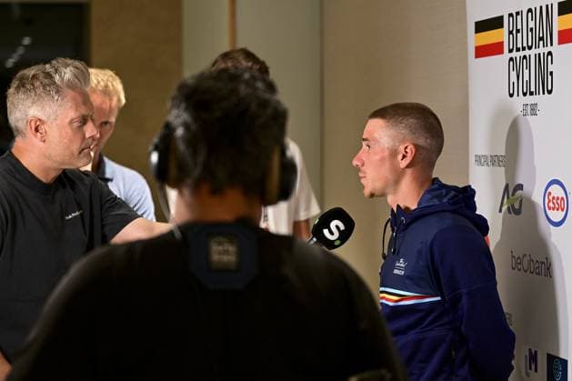 Journalist Maarten Vangramberen interviews Belgian Remco Evenepoel at a press conference, PK, Pressekonferenz before the cycling road World Championship, WM, Weltmeisterschaft in Kigali, Rwanda, Friday 19 September 2025. The road world championships are taking place from 21 to 28 September. DIRKxWAEM  x134729163x