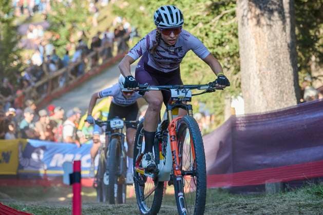 2025 WHOOP UCI Mountain Bike World Series XCC World Cup Women Elite, Lenzerheide, Schweiz Lenzerheide, Schweiz. 19. September 2025. Nina Graf während des Cross Country Short Track der Damen Elite an den WHOOP UCI Mountain Bike World Series 2025 in Lenzerheide.