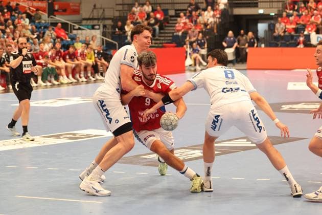 Handball Daikin Handball Bundesliga 2025 2026 Handball Sport Verein Hamburg vs TBV Lemgo Joel Joï¿½Willecke Lemgo ,Jacob Arenth Lassen Hamburg ,Frederik Simak Lemgo , Sporthalle Hamburg Hamburg