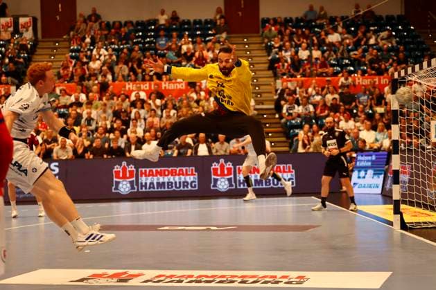Handball 1 Handball Bundesliga, DAIKIN HBL 2025 2026 Handball Sport Verein Hamburg HSVH vs TBV Lemgo Lippe Goalkeeper Mohammed Essam Moustafa El Tayar Hamburg Sporthalle Hamburg Hamburg Hamburg This image is intended for editorial use Advertising use requires additional approval
