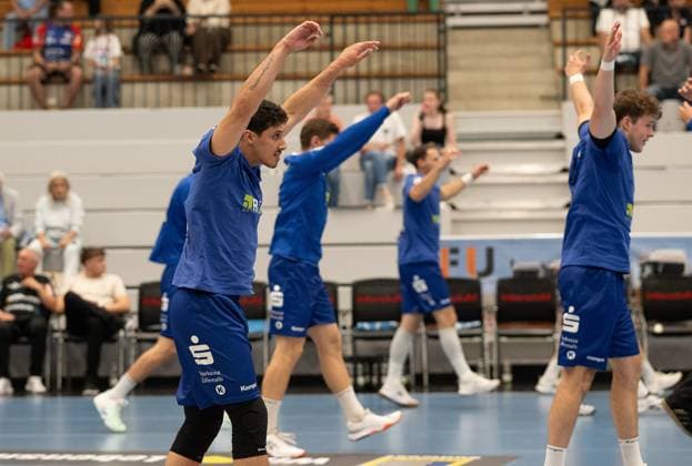 Yonatan Dayan, HBW Balingen Weilstetten, 40 warming up, HBW Balingen Weilstetten vs TuS N Luebbecke, Handball, 2 Bundesliga, Matchday 4, Season 2025 2026, 19 09 2025 Eibner Pressefoto Andreas Ulmer HBW Balingen Weilstetten vs TuS N Luebbecke, Handball, 2 Bundesliga, Matchday 4, Season 2025 2026, 19 09 2025 Balingen Copyright: xEibner-Pressefoto AndreasxUlmerx EP_AUR