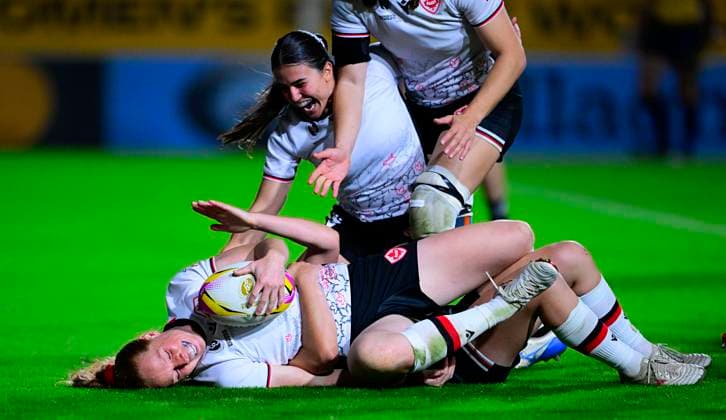 New Zealand v Canada, Bristol, UK - 19 Sept 2025 Alex Tessier, Captain of Canada goes over for a try and celebrates with her team mates during the Women s Rugby World Cup 2025 Semi-final match between New Zealand and Canada at Ashton Gate Stadium, Bristol, England United Kingdom on September 19, 2025 in Exeter, England. (Photo by Phil Mingo PPAUK) Bristol Ashton Gate Stadium GBR Copyright: xPhilxMingo PPAUKx PPA-215254