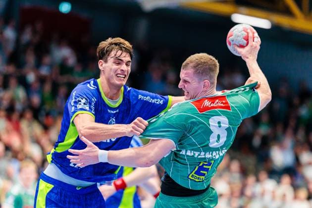 v l Julian Koester VfL Gummersbach, 07 , Karolis Antanavicius GWD Minden, 08 in duel GER, GWD Minden vs VfL Gummersbach, Handball, 1 Bundesliga, Matchday 5, Season 2025 2026, 19 09 2025 GER, GWD Minden vs VfL Gummersbach, Handball, 1 Bundesliga, Matchday 5, Season 2025 2026, 19 09 2025 Luebbecke Copyright: xEibner-Pressefoto JanxRollingerx EP_JSK