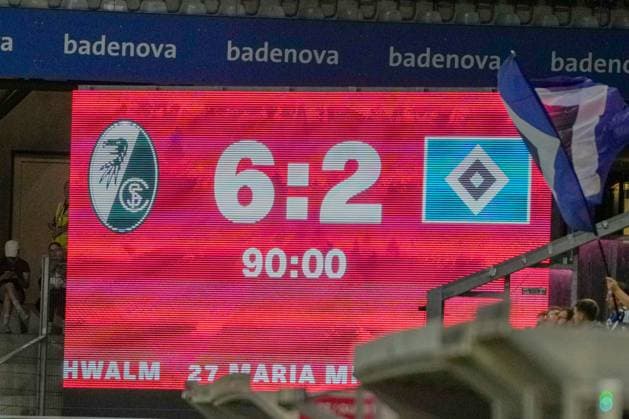 Google Pixel Womens Bundesliga SC Freiburg vs Hamburger SV, 19 09 2025 Scoreboard with the final score 6 2 Google Pixel Womens Bundesliga SC Freiburg vs Hamburger SV, Dreisamstadion, 19 09 2025 DFB DFL REGULATIONS PROHIBIT ANY USE OF PHOTOGRAPHS AS IMAGE SEQUENCES AND OR QUASI VIDEO Copyright: xBEAUTIFULxSPORTS Boscox