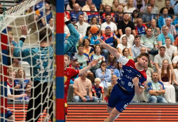 Georg Poehle, HBW Balingen Weilstetten, 94 HBW Balingen Weilstetten vs TuS N Luebbecke, Handball, 2 Bundesliga, Matchday 4, Season 2025 2026, 19 09 2025 Eibner Pressefoto Andreas Ulmer HBW Balingen Weilstetten vs TuS N Luebbecke, Handball, 2 Bundesliga, Matchday 4, Season 2025 2026, 19 09 2025 Balingen Copyright: xEibner-Pressefoto AndreasxUlmerx EP_AUR