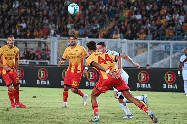 CALCIO - Serie A - US Lecce vs Cagliari Calcio Andrea Belotti (Cagliari Calcio) in action during US Lecce vs Cagliari Calcio, Italian soccer Serie A match in Lecce, Italy, September 19 2025 Lecce Italy  Copyright: xIPAxSport ABACAx