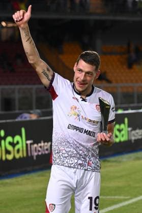 Ci Lecce 19 09 2025 - campionato di calcio serie A Lecce-Cagliari foto Carmelo Imbesi Image nella foto: Andrea Belotti 