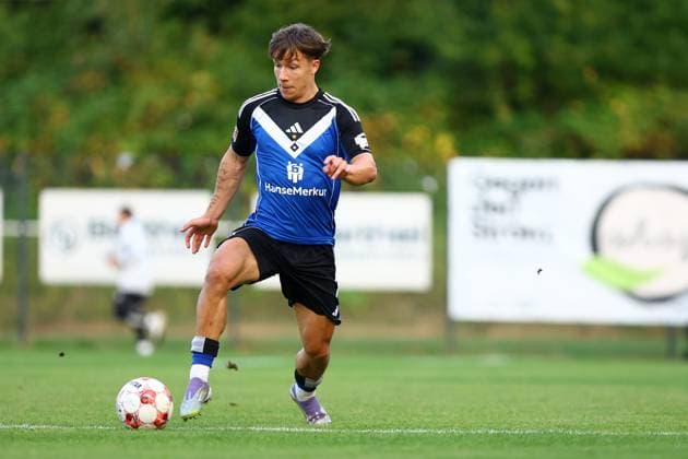 23 Moritz Reimers (Hamburger SV U21, U 21 Fußball I Herren I Regionalliga Nord I Saison 2025-2026 I 10. Spieltag I Altona 93 - Hamburger SV U21 I 19.09.2025 I Adolf-Jäger-Kampfbahn *** 23 Moritz Reimers Hamburger SV U21 Fußball I Herren I Regionalliga Nord I Saison 2025 2026 I 10 Spieltag I Altona 93 Hamburger SV U21 I 19 09 2025 I Adolf Jäger Kampfbahn