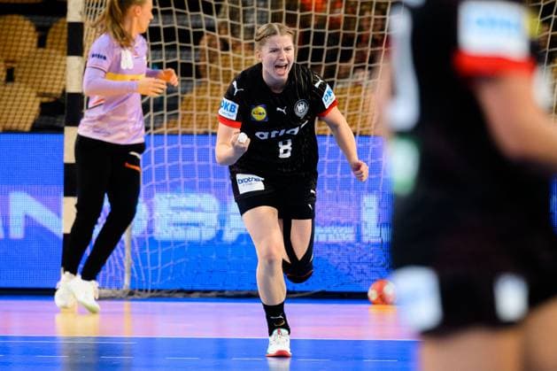 Eindhoven handball women international Netherlands Germany Nina Engel Germany jubilation joy emotion goal celebration goal scorer goal scorer Eindhoven Netherlands