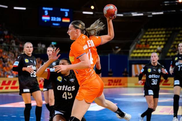 Eindhoven Handball Women National Match Netherlands Germany Nikita van der Vliet Netherlands Eindhoven Netherlands