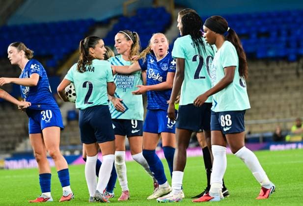 Everton vs London City Lionesses in the Barclays WSL at Goodison Park in Liverpool Featuring: Jana Fernandez, Katie Robinson, Grace Geyoro Where: Liverpool, United Kingdom When: 19 Sep 2025 Credit: Graham Finney Cover Images EDITORIAL USE ONLY. NOT FOR USE BY NEWSPAPERS BASED IN THE UK. Copyright: xx coverimg55106733