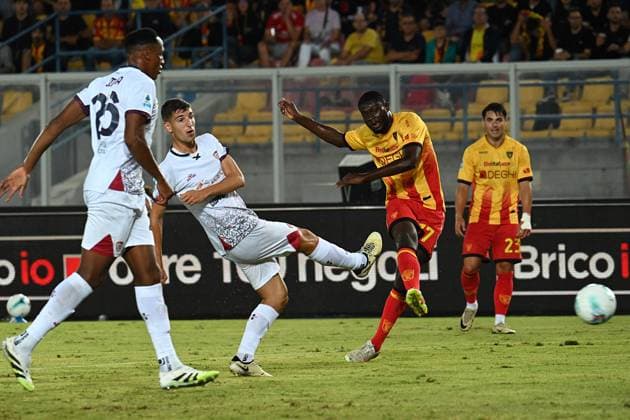 CALCIO - Serie A - US Lecce vs Cagliari Calcio Kaba Mohamed (Us Lecce) in action during US Lecce vs Cagliari Calcio, Italian soccer Serie A match in Lecce, Italy, September 19 2025 Lecce Italy  Copyright: xIPAxSport ABACAx