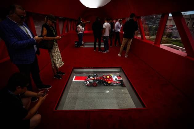 F1 - AZERBAIJAN GRAND PRIX 2025 44 HAMILTON Lewis (gbr), Scuderia Ferrari SF-25, action during the 2025 Formula 1 Qatar Airways Azerbaijan Grand Prix, 17th round of the 2025 FIA Formula One World Championship, WM, Weltmeisterschaft from September 19 to 21, 2025 on the Baku City Circuit, in Baku, Azerbaijan -  Copyright: xEricxAlonsox